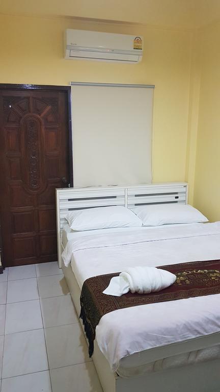 All Nations Guesthouse Хуахін Екстер'єр фото
